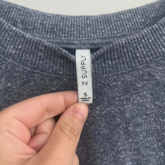 Z Supply Cropped Blue Longsleeve - Picture 2 of 2